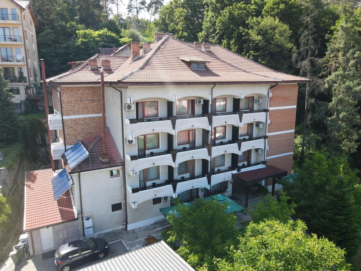 Hotel Panoramic Râmnicu Vâlcea Dış mekan fotoğraf
