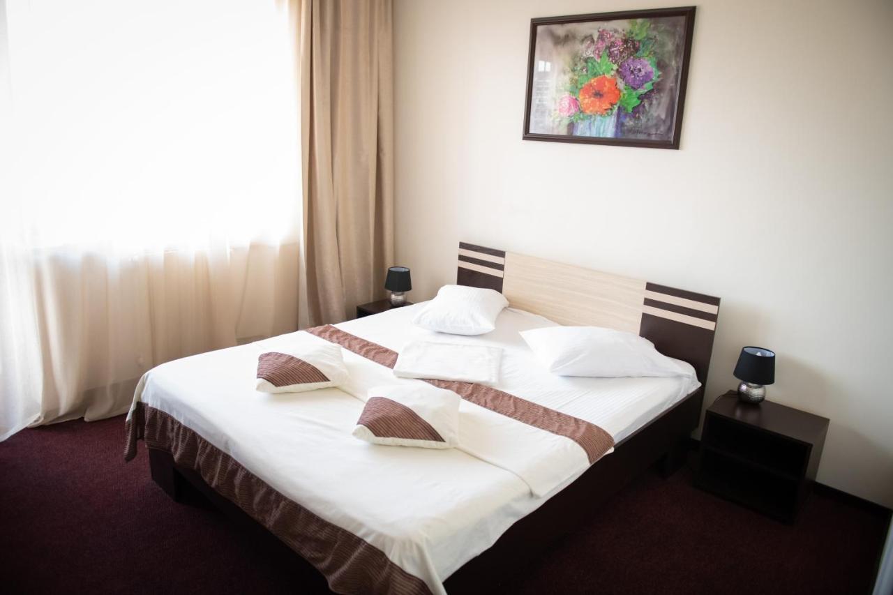 Hotel Panoramic Râmnicu Vâlcea Dış mekan fotoğraf