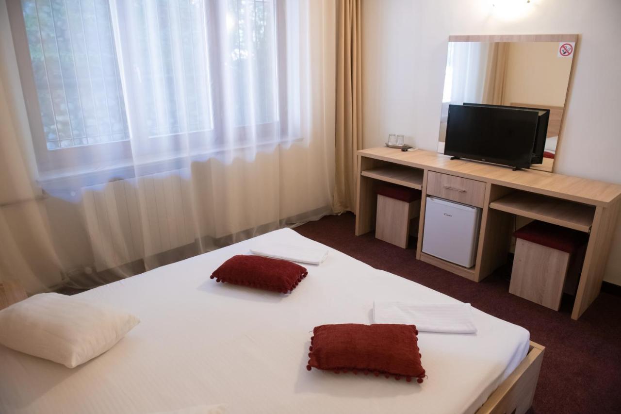 Hotel Panoramic Râmnicu Vâlcea Dış mekan fotoğraf