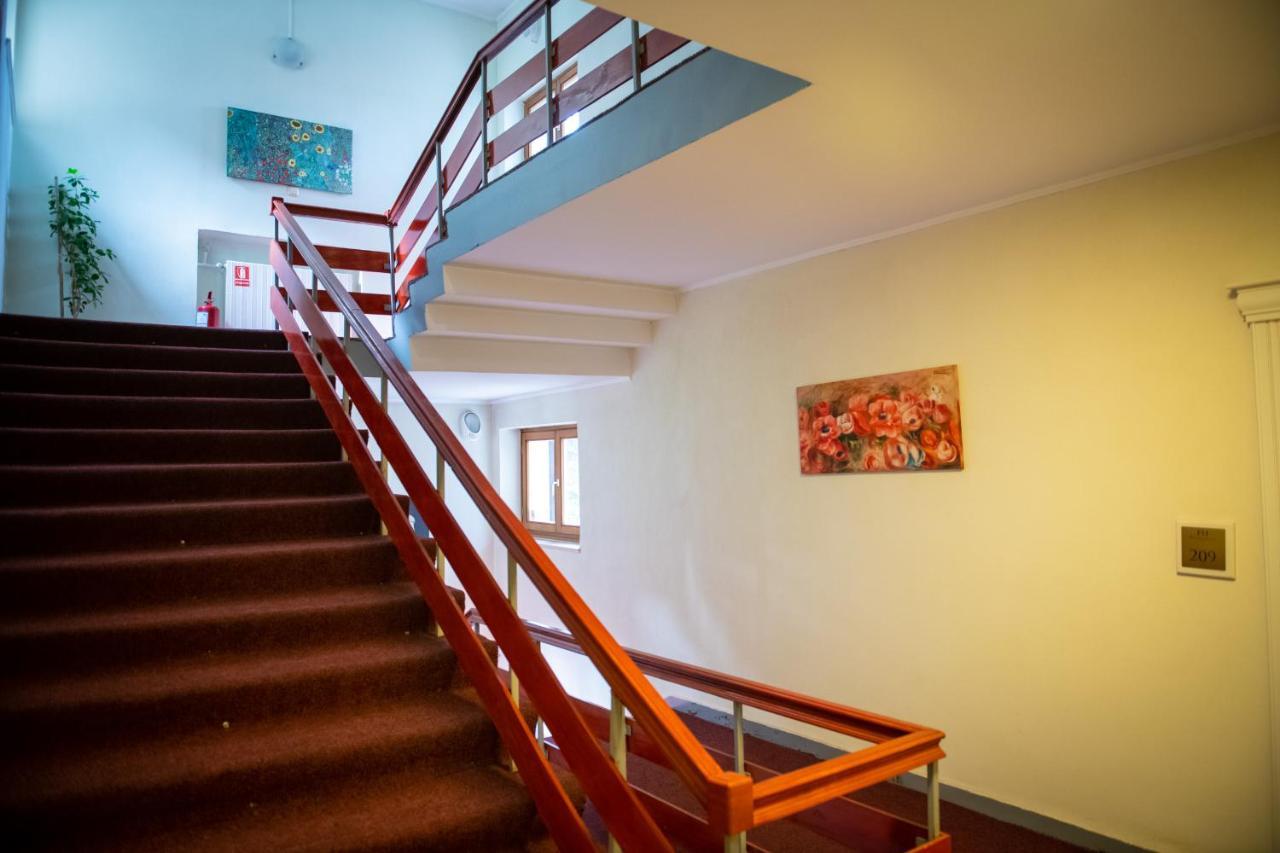 Hotel Panoramic Râmnicu Vâlcea Dış mekan fotoğraf
