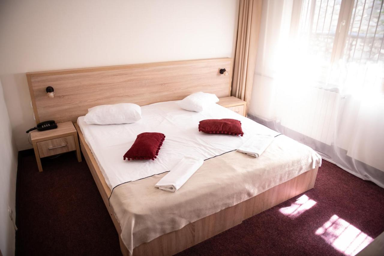 Hotel Panoramic Râmnicu Vâlcea Dış mekan fotoğraf