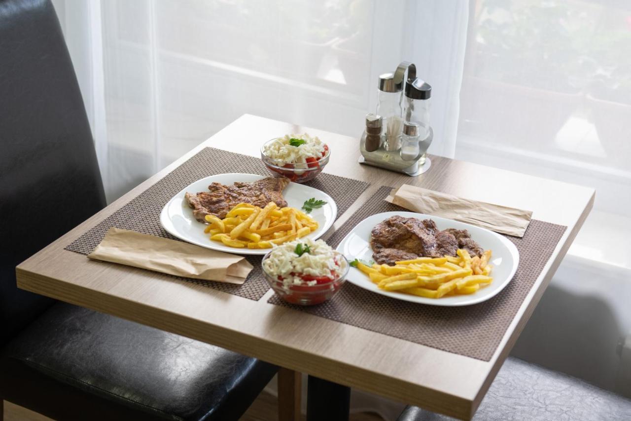 Hotel Panoramic Râmnicu Vâlcea Dış mekan fotoğraf