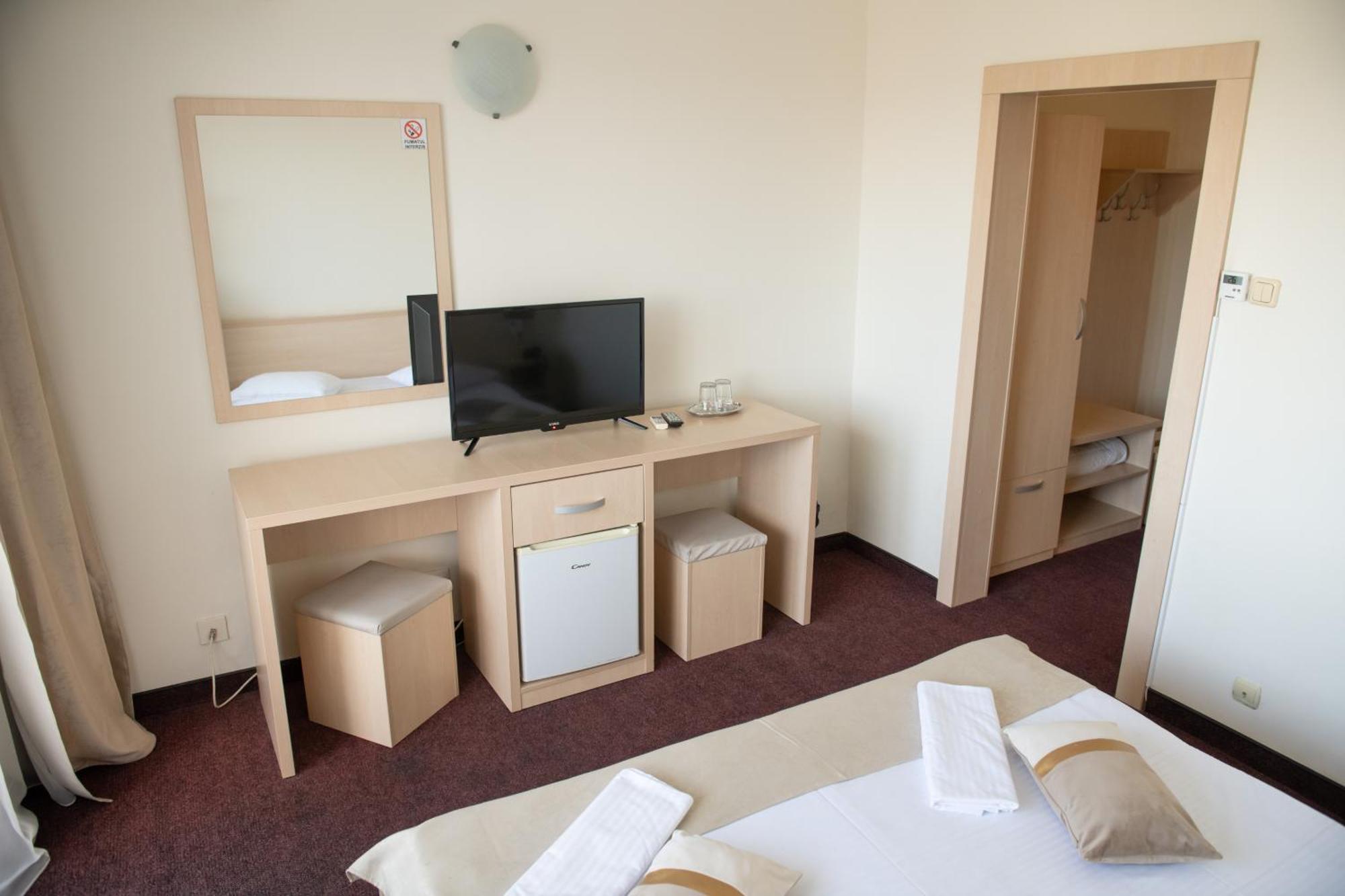 Hotel Panoramic Râmnicu Vâlcea Dış mekan fotoğraf