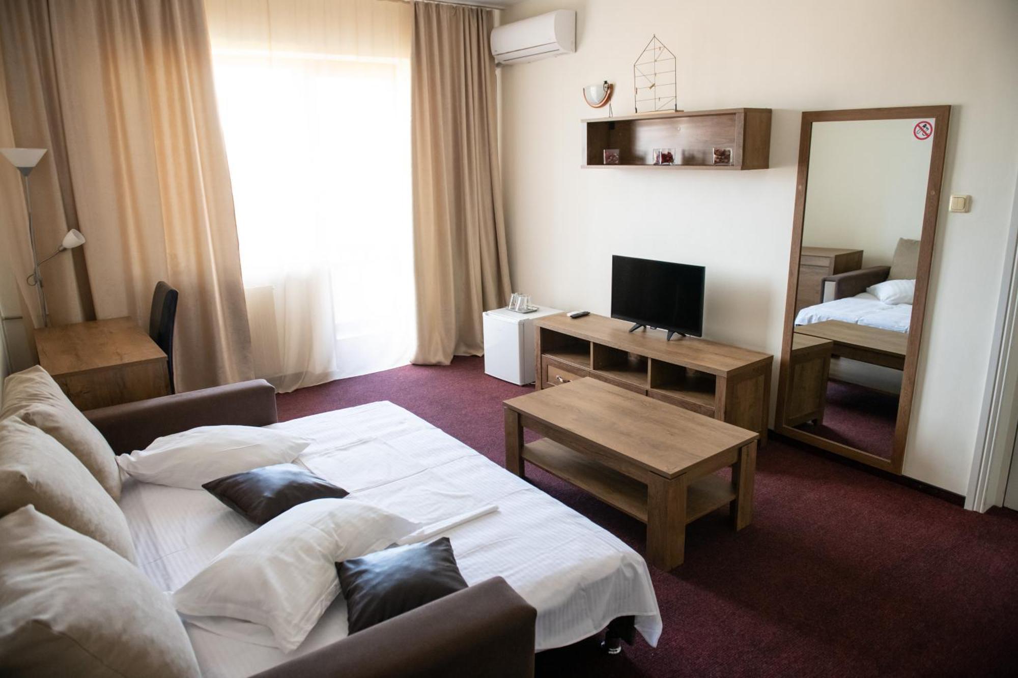 Hotel Panoramic Râmnicu Vâlcea Dış mekan fotoğraf