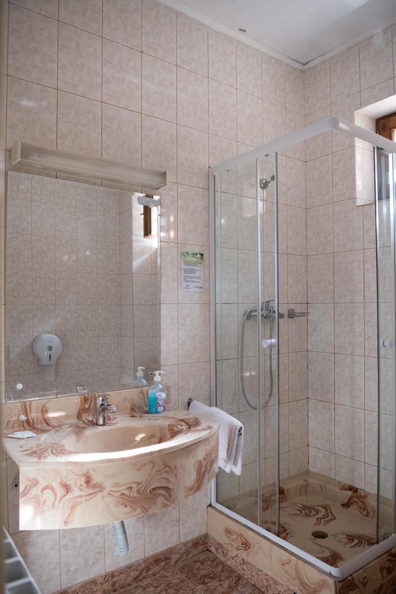 Hotel Panoramic Râmnicu Vâlcea Dış mekan fotoğraf